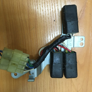 Реле Toyota 058700-2811