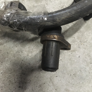 Датчик ABS Nissan Presage U30 перед, лев '1998-2001