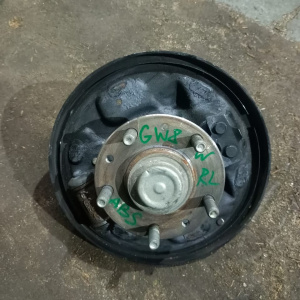 Ступица Mazda GW8W Capella зад, лев 2WD ABS  барабан  Голая