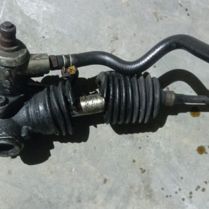 Рулевая рейка Nissan W11 Expert 4WD дефект пыльников 49001-WA210