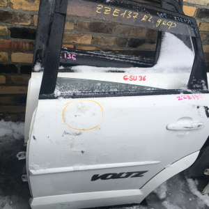 Дверь боковая TOYOTA Voltz ZZE136 зад, лев Дефект (цена за голое железо) 67004-01110