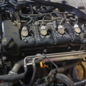 Двигатель Suzuki J24B-1049320 Escudo TDA4W