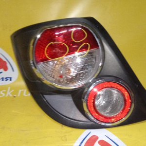 Стоп Chevrolet Aveo T300 '2011-2016 L Хэтчбек, окантовка хром, правый руль-задний ход (пробито стекло) 13161