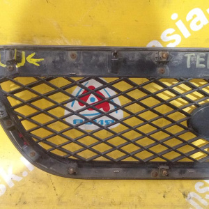 Решетка радиатора Hyundai Terracan HP/EF '2004- (дефект крепления) 86252-H1060