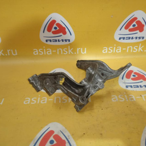 Кронштейн клапана EGR Mercedes M271DE18/271.860 E-Class W212 A2711410840