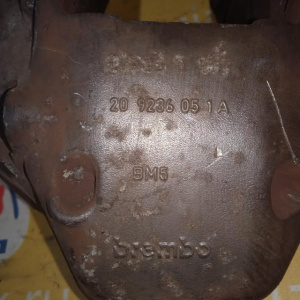 Суппорт Volkswagen 7L6 Touareg '2007 перед, лев Brembo 4 поршня 7L6615149A