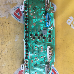 Панель приборов TOYOTA Mark II JZX100 83800-22230