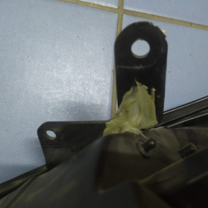 Фара NISSAN 1800 прав Y12 деф.крепл