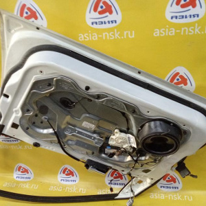 Дверь боковая Ford Focus 2 CAP/DA3/DB3 '2004-2008 перед, прав Хэтчбек, Седан, в сборе (дефект, вмятины)