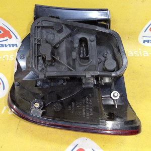 Стоп Volkswagen Touareg 7L6 '2007-2010 R рестайлинг снаружи EURO (скол на стекле) 7L6945096R