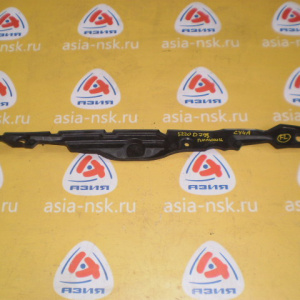 Подкрылок Mitsubishi Lancer CY4A перед, лев (пыльник крыла) 5220D799