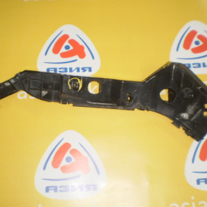 Крепление бампера Toyota Platz NCP12 '2002-2005 Дефект перед, прав