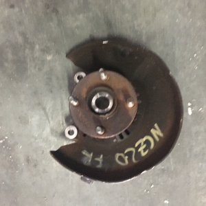 Ступица TOYOTA NCZ20 Raum перед, прав ABS голая