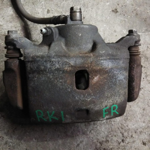 Суппорт Honda RK1 Stepwgn перед, прав