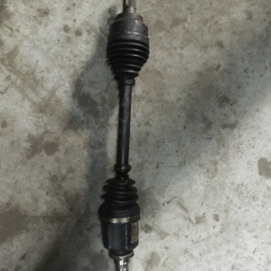 Привод Mazda BL6FJ 3/Axela Z6 перед, лев автомат нар28/вн26 шл. под гайку (дефект пыльника) '03.2009-