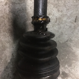 Привод Mazda BL6FJ 3/Axela Z6 перед, лев автомат нар28/вн26 шл. под гайку (дефект пыльника) '03.2009-