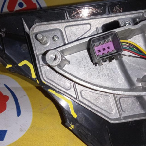 Зеркало Chevrolet Aveo T300 прав 8к повторитель RHD-правый руль (дефект крепления) '2013