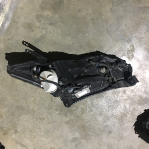 Фара Honda 100-22838 лев Freed GB3