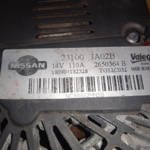 Генератор Nissan/Renault QR25DE/2TR703 X-Trail#Koleos T31/HY0 14V 110A 3 конт. пластик. крышка дефект задней крышки 23100-JA02B