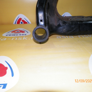 Балка NISSAN T31 X-Trail MR20DE F 2WD Дефект сайлентблоков.