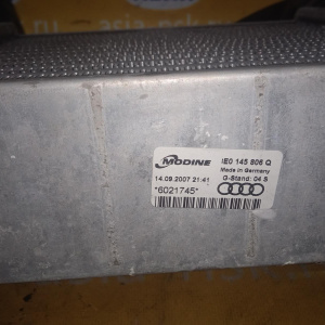 Интеркулер Audi B7/8EC/8ED A4 '2004-2008 R дефект корпуса 8E0145806Q