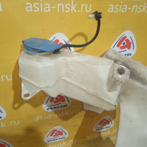 Бачок омывателя Audi A4 B7/8EC/8ED под 2 насоса+датчик 8E0955451AR '2004-2008