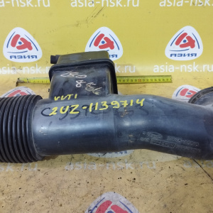 Гофра впускного коллектора Toyota 2UZ Sequoia/Tundra UCK30/UCK45 пластик 17880-AC010