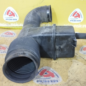 Гофра впускного коллектора Toyota 2UZ Sequoia/Tundra UCK30/UCK45 пластик 17880-AC010