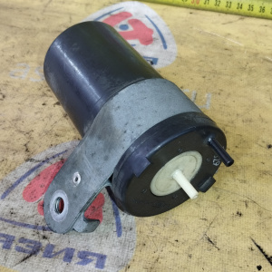 Бачок вакуумного насоса Nissan 223702Y500 / 223702Y50A Murano Z50 VQ35