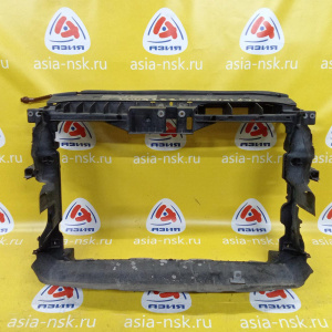 Рамка радиатора Volkswagen Tiguan 5N2 '2011-2018 дефект крепления правой фары 5N0805588F