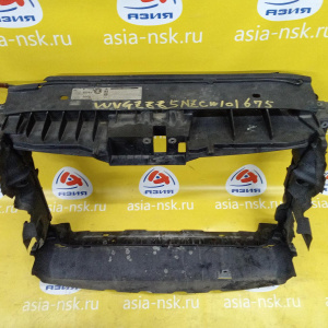 Рамка радиатора Volkswagen Tiguan 5N2 '2011-2018 дефект крепления правой фары 5N0805588F