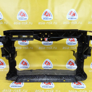 Рамка радиатора Volkswagen Tiguan 5N2 '2011-2018 дефект крепления правой фары 5N0805588F