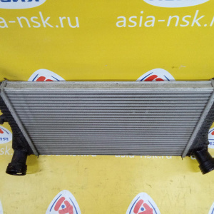 Интеркулер Volkswagen 5N1/5N2 Tiguan CCZD '2012 3C0145805R