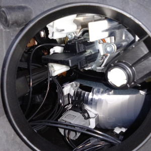 Фара Volkswagen Tiguan 5N2 '2012 лев Япония в сборе (дефект крепления) 5N2941751