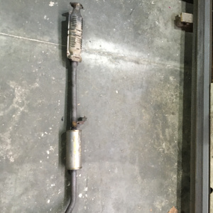 Глушитель HONDA HR-V GH1/GH2/GH3/GH4 Средняя часть + катализатор