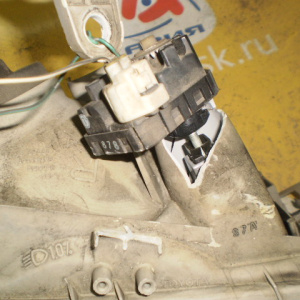 Фара TOYOTA 52-075 прав Probox NCP51 Брак (корректор)