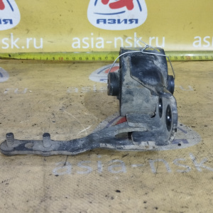 Подушка двигателя Toyota 1MZ/3MZ Harrier MCU25/MCU35 4WD зад. R н 12371-20110