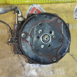 Компрессор кондиционера Mitsubishi 4G69 Airtrek CU5W диаметр шкива 114 мм. MN151571