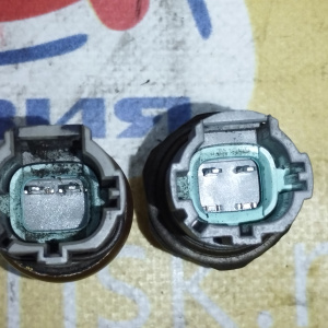 Датчик давления масла гидроусилителя руля Nissan 497612J000 / 497614P000 Cedric/Cefiro HY33/A32 VQ20/VQ25/VQ30 на шланг ГУР 2 контакта СЕРЫЙ