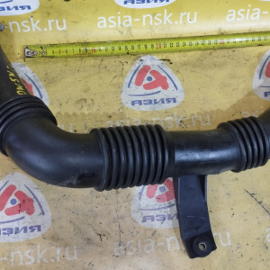 Воздухозаборник Mazda Demio DW5W B3/B5 '1999-2001 ( B34M ) B34M13330A