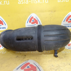 Патрубок воздушного фильтра Audi BHK Q7 4LB '2008 гофра 3.6 FSI VAG 7L6129684G