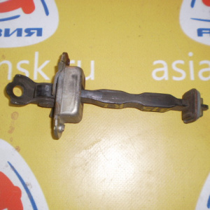 Ограничитель двери Nissan Sunny B15 зад, лев