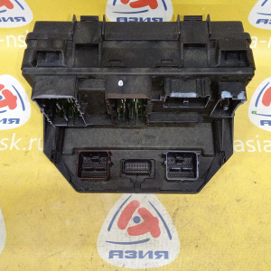 Блок предохранителей Dodge Nitro KA EKG 3.7L 4WD 4AT RHD галоген KAD08C02B5 56049721AK '2007