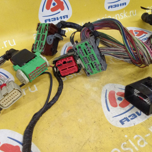 Блок предохранителей Dodge Nitro KA EKG только фишки от блока (отдельно реле 04692076AB) 56050894AC '2007