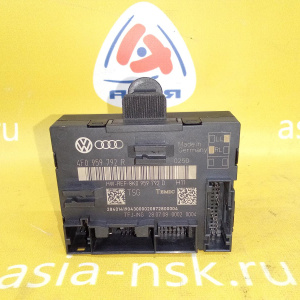 Блок комфорта Audi Q7 C6/4F2/4LB '2008 Cтор. пер.пас. F 4F0959792R