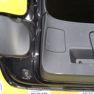 Дверь задняя Audi Q7 4LB '2008 в сборе (следы ржавчины, царапины на стопе)
