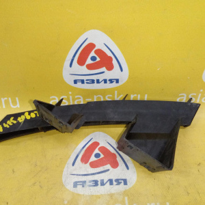 Крепление бампера Audi Q7 4LB '2008 Опора для бампера спереди справа перед, прав 4L0807334A