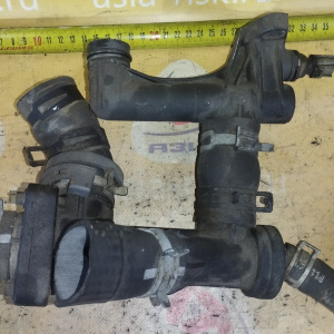 Корпус термостата Mazda YL8E-8A587-AC + YL8E-8548-BG + YL8E-8K528-AC Tribute EPEW AJ-DE в сборе