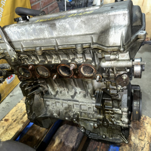 Двигатель Toyota 1ZZ-0678365 без охлаждения. БЕЗ НАВЕСНОГО КАК НА ФОТО Opa ZCT10-0018795