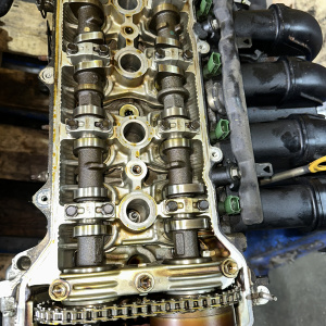 Двигатель Toyota 1ZZ-0678365 без охлаждения. БЕЗ НАВЕСНОГО КАК НА ФОТО Opa ZCT10-0018795